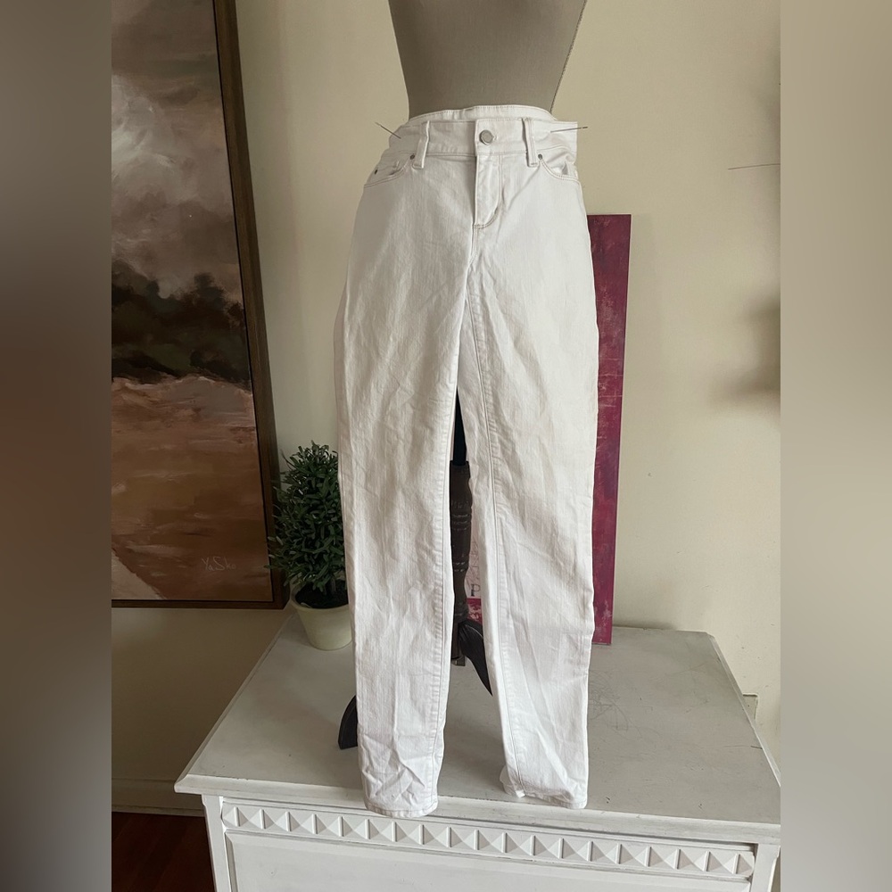 Ann Taylor White Tall Crop Ankle Jean